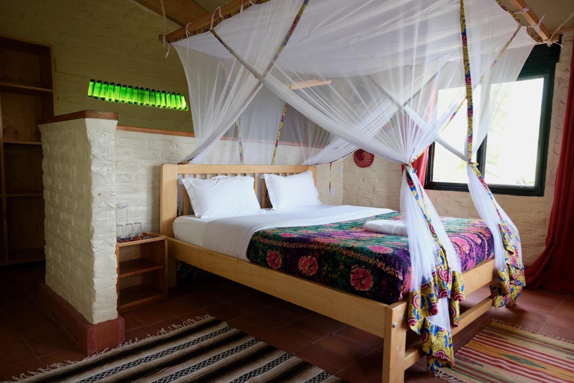 Hyena Hill Lodge Sanga エクステリア 写真