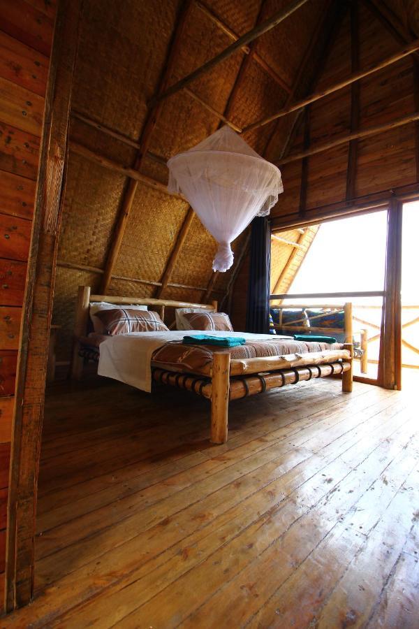 Hyena Hill Lodge Sanga エクステリア 写真